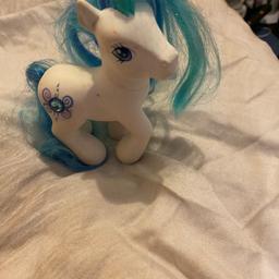 2003 vintage mlp friendship ball blue jewel 
Has a few marks which can be seen in the pic but in good condition 
Collection in Sidcup