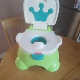 Fisher Price cheering potty that plays several tunes when they have done something on the potty. Turns into a toilet seat and a stool. Honestly does help with the toileting process. Collection only please.