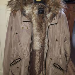 size 16 women's coat from Dorothy Perkins. Worn twice. pick up only.