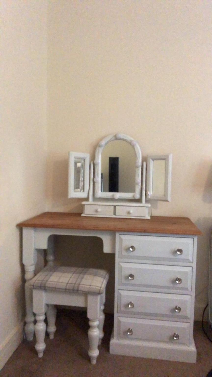 Make up/dressing table in BN23 Eastbourne für £ 150,00 zum Verkauf