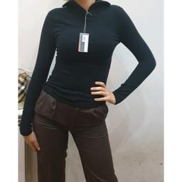 #prada maglia in #pile collo alto con zip color nero nuova con cartellino taglia S 
#maglione #pradashirt #chemise