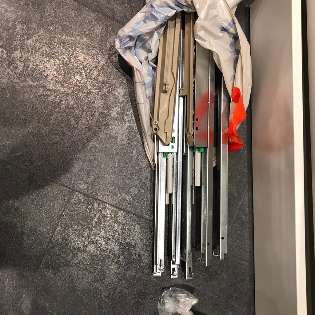Ikea pax/ komplement drawer bundle in RM5 London für £ 60,00 zum