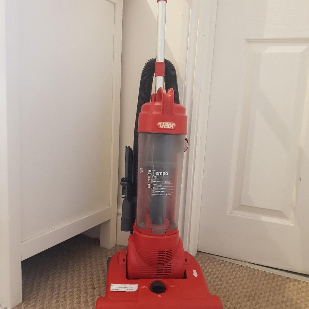 Vax Energise Tempo Pet Upright Vacuum in WS1 Walsall für 30,00 £ zum