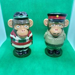 Vintage PG Tips Tea Chimps Egg Cups

Full Set 1970s ..

Mr Shifter

Sergeant Chimp

Navvy Chimp

Cyril the cyclist has slight paint marks on stand

Please see photo’s

£24 Free 📨