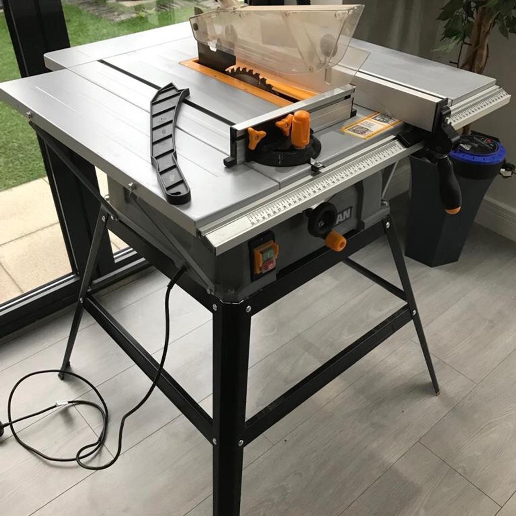 Titan ttb763tas 254mm electric store table saw