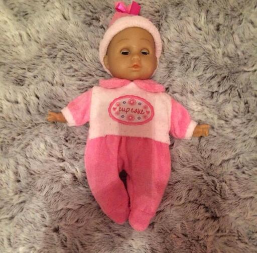 Buy & Sell Essex Thurrock - Essex - Photos for Cupcake baby doll