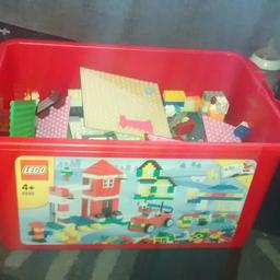 Lego box full of all sorts of Lego my daughter no longer uses it x