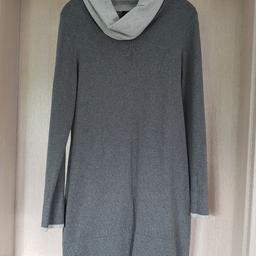 Kleid/Longpullover in grau Gr. 38
Selten getragen

Versand: 2,50 € als Warensendung unversichert