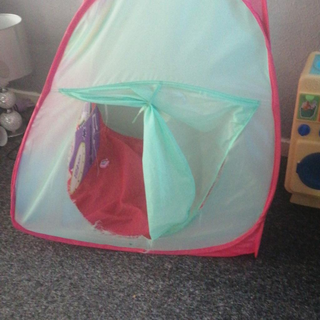 Peppa pig kitchen and tent in B35 Birmingham für £ 14,00 zum Verkauf ...