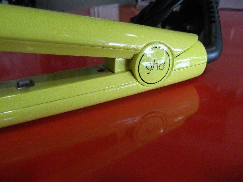 GHD straighteners yellow limited edition in KT8 Elmbridge für 34,95
