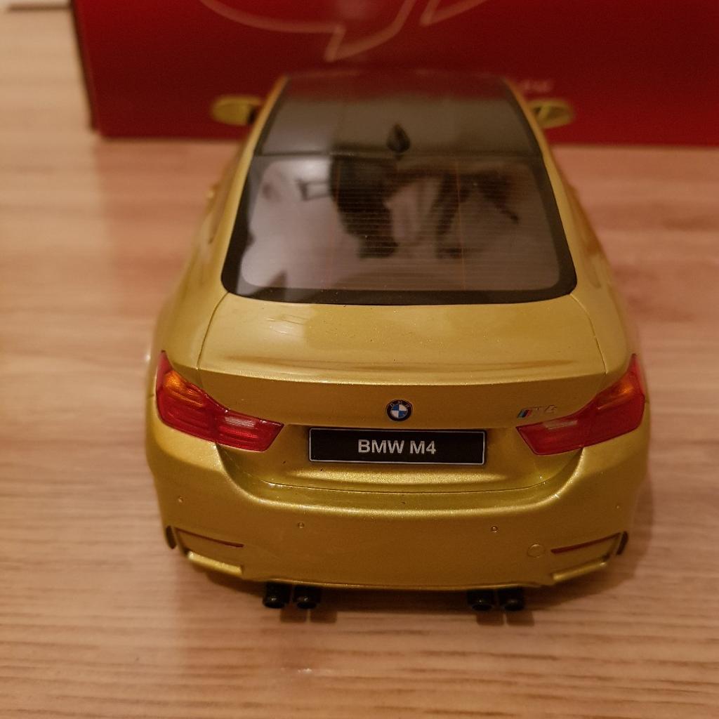 BMW - M4 Coupé Pack Performance/ F82 2015 - GT Spirit - 1/18 - Autos