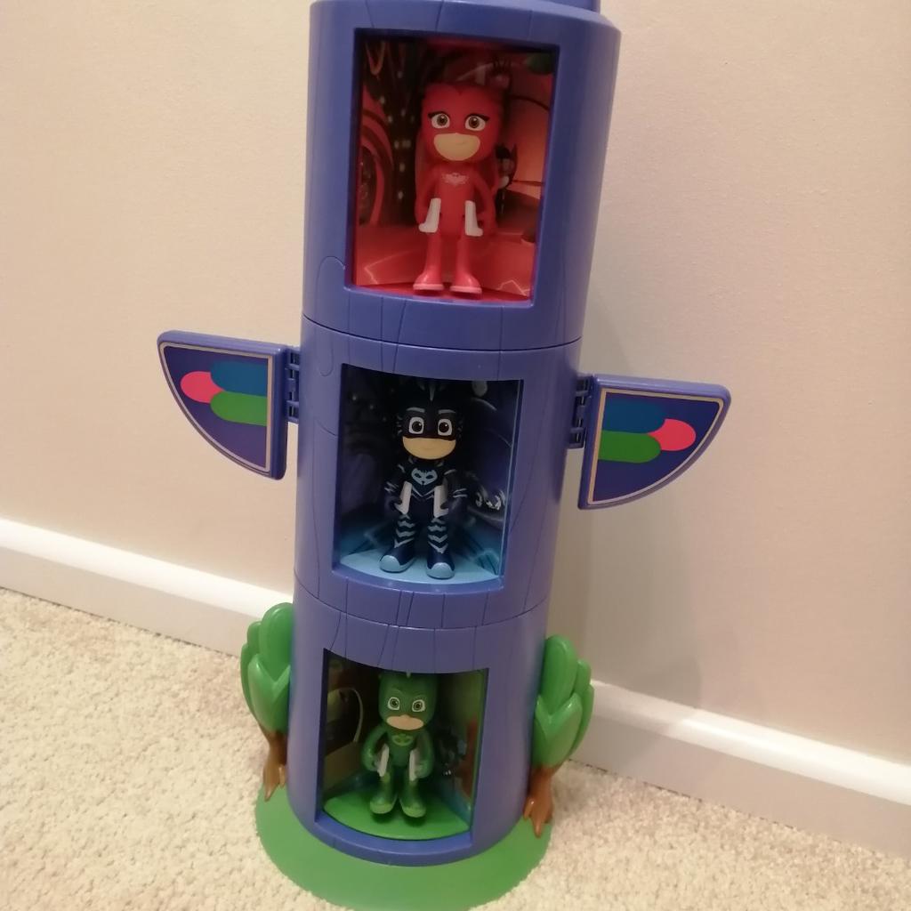 PJ Mask Tower And Figures in Wakefield für 15,00 £ zum Verkauf | Shpock DE