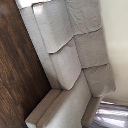 Corner sofa can be set up for right or left corner signs of wear no damage collection only from se7 top floor flat can help with taking to your vehicle