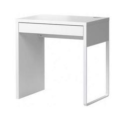 white useful ikea desk, in very good condition