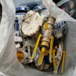bag of random r2d2
few items in there