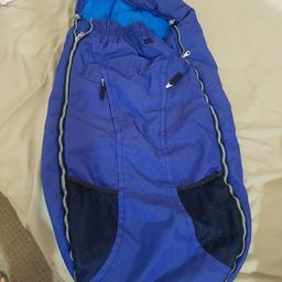 quinny
used condition
no rips tears zips fully working very cosy for little one