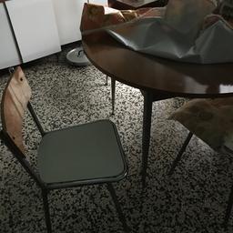 Tavolo allungabile 110 diametro (da chiuso) e 4 sedie