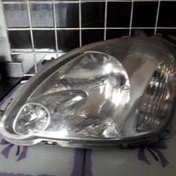 Toyota yaris passenger side headlight. ( face lift model) good condition no bulbs but does have the motor. £15.00 ovno. collection only.