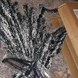 7ft green Christmas tree with white tips
brand new never used, opened to see what it looked like and selling due to being too dark for a green and decided to go for a grey tree instead
collection only stapleford area
Needs going asap as we dont have the space to store it as the spare room is now the nursery
Smoke and pet free home