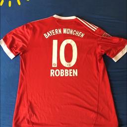 Verkaufe hier ein Fußball Trikot von Bayern München.
Ein paar mal getragen.

Versand ist möglich