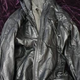 mens size s leather bomber jacket
free post