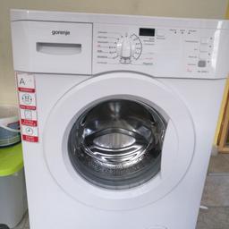 Verkaufe eine gebrauchte 
Gorenje  Waschmachine
funktioniert beim waschen 
Nur die waschmittelkammer ist gebrochen .... siehe bild 
Ohne Garantie und ohne Gewährleistung