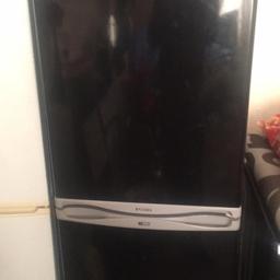have a swan fridge freezer in prestine condition, been in storage for some time, it has been tested and is in full working order 140 ono
