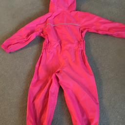 Pink regatta rain suit age 2-3 years though might fit a bit older. Excellent condition.