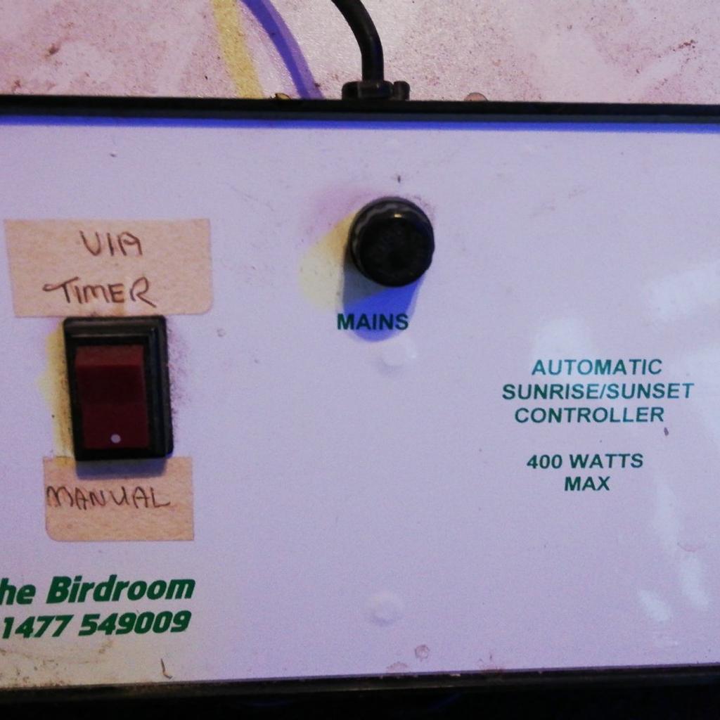 artificial light dimmer for early breeding in CH43 Wirral for £30.00