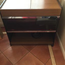 Good condition, 4 dishes, keeps food up to 2hours, complete with instruction book