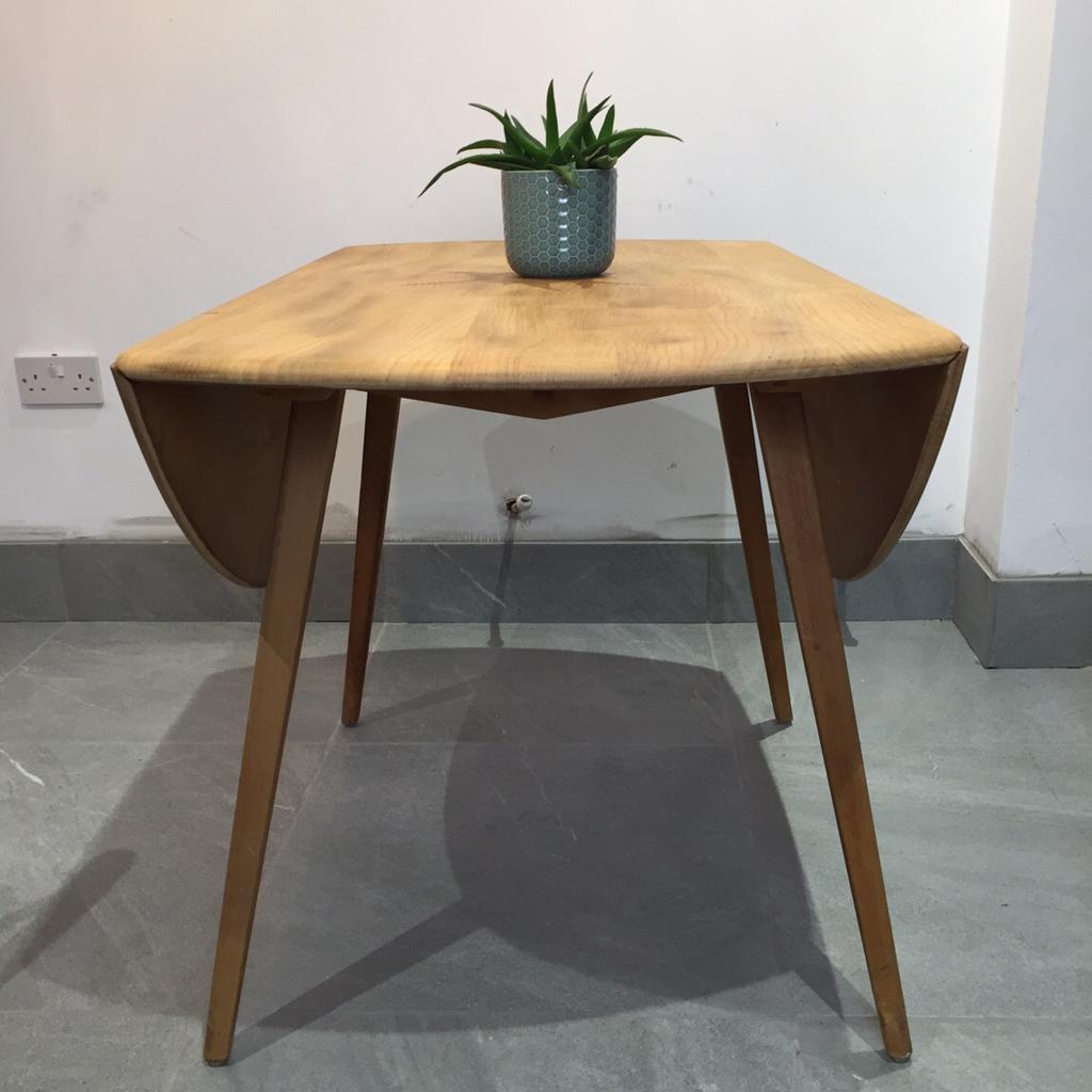 Ercol Drop Leaf Table and Goldsmith Chairs in WS14 Lichfield für 475,00