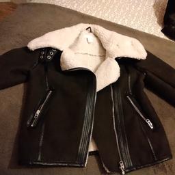 Size 8 nice and warm great condition