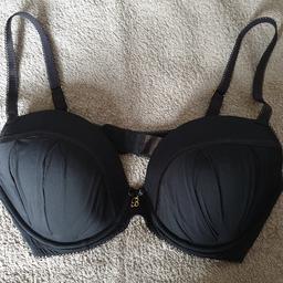 Size 36DD Black Only Worn Once.
Sandfields est pick up.