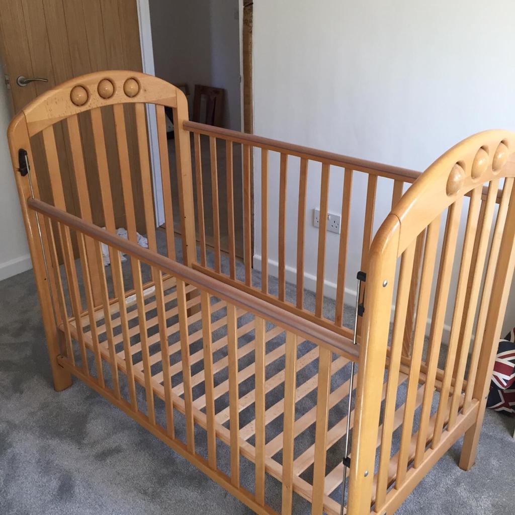 Mamas and papas sales amelia cot dimensions