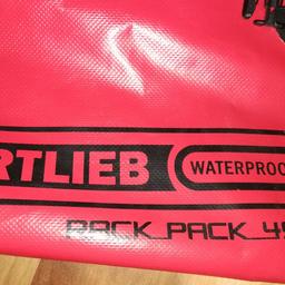 Wasserdichte Outdoor-/Reisetasche in rot
49L Fassungsvermögen

So gut wie neu. Keine Gebrauchsspuren.