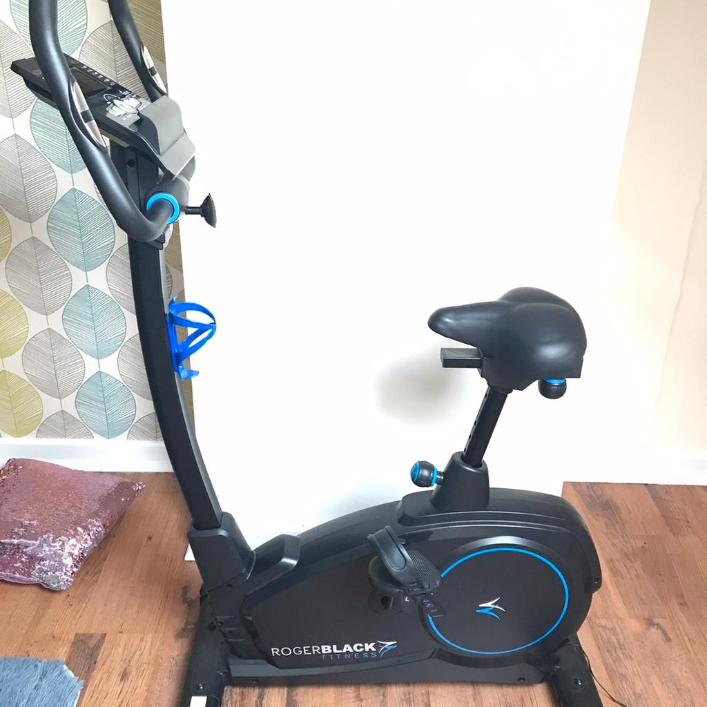 Roger black programmable online platinum exercise bike review