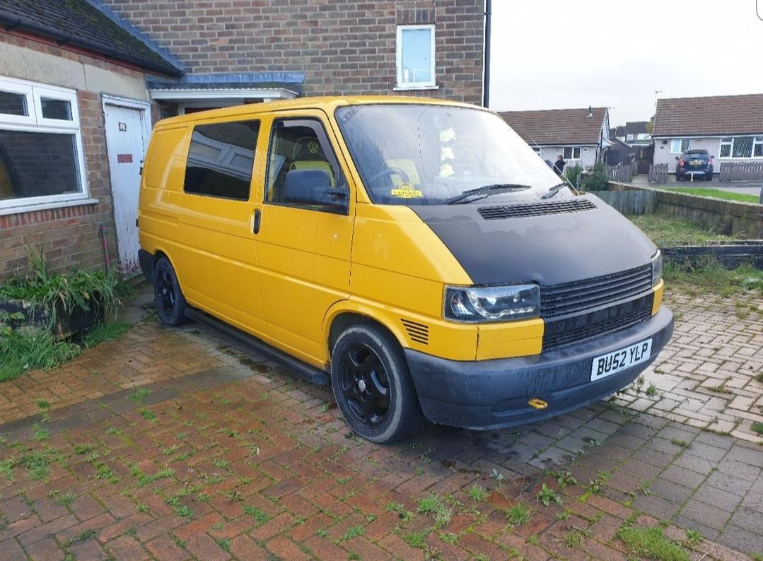 VW TRANSPORTER T4 CAMPER VAN WITH AWNING☆☆ in Wigan for £2,450.00 for