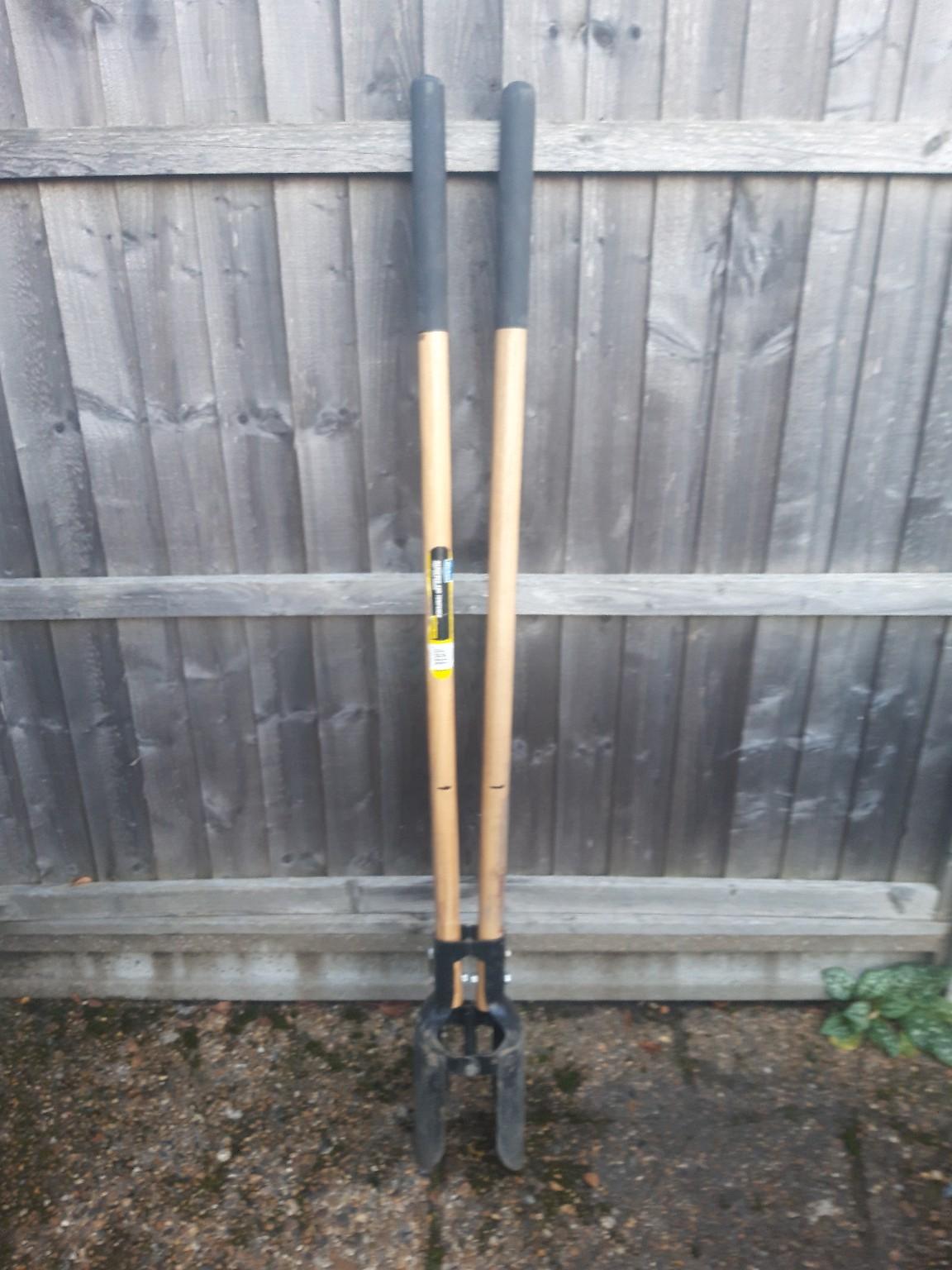 Wickes Post Hole Digger in KT16 Runnymede for £16.00 for sale Shpock