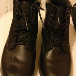 men's boots size 10. good used condition. very little wear. anti slip. not steel cap. offers considered