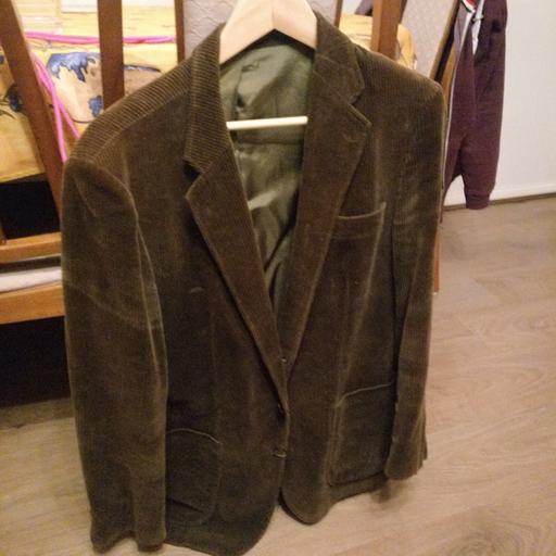 Buy & Sell East London Devons Road - East London - Photos for Jacket brown, man medium