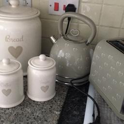 Used but very good condition. I’m just getting new ones. Not even a year old yet.
Kettle
Toaster
Bread bin
Tea coffee sugar