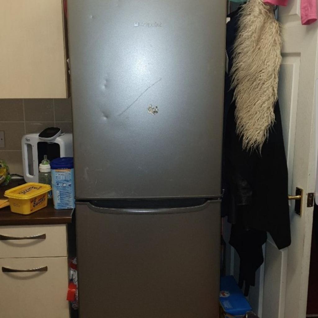 hotpoint frost free fridge freezer.. in OL2 Oldham for £45.00 for sale