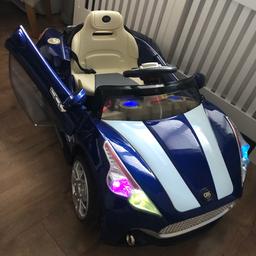 Really good condition a few scuffs on the wheels only but not really noticeable,comes with parent controller it also has foot pedal also comes with charger charger,has flashing lights plays music and electric horn.
Pick up Monton M30
