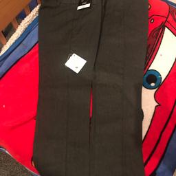 2 x school pants size 5-6. New, never used.