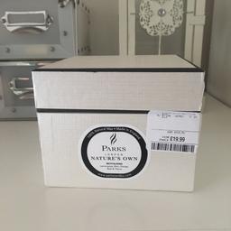 Paris Aromatherapy Candle in Revitalising 
*NEW*
