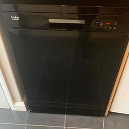 Selling due to new Kitchen and dishwasher.

Works perfectly fine.