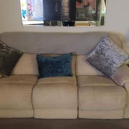 2x 3 seater electric recliners, grey in colour , from smoke free home, good condition, only selling due to colour change. Collection is wa5 area