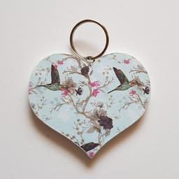 A lovely wooden heart Keyring...
has been decoupage using a beautiful  paper...back and front the same ...painted white around the edge.
measures approximately 2.5"×3"
can be made to order in a colours you like .
Any questions please ask me...
postage would be extra...
Thank you