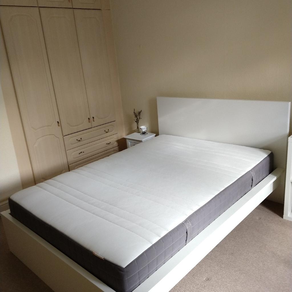 Ikea Malm king size bed with Hovag mattress in W4 London for £140.00