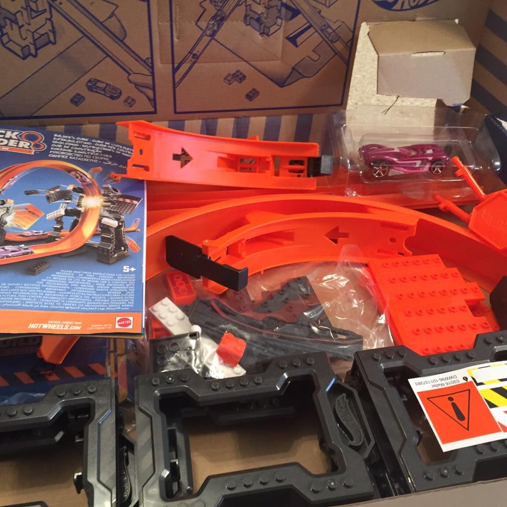 Hot wheels track builder in WA8 Parklands für £ 6,00 zum Verkauf Shpock AT